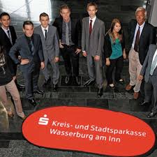 Wir bieten informationen wie öffnungszeiten, genaue standort und anfahrtsplan von jedes sparkasse einzahlungsautomat. Ausbildungsstart Bei Der Sparkasse Wasserburg Region Wasserburg