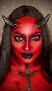 Seductive Red Devil Makeup Tutorial with Coloured Contacts and Mehron Makeup