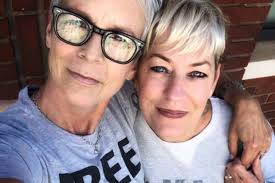 She made her 35 million dollar fortune with true lies & trading places. Jamie Lee Curtis Buys Rights To Memoir Of Gay Wedding Stand In Mom