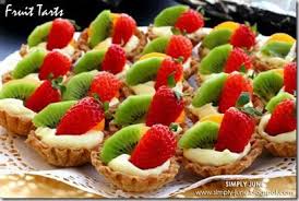 Easy Fruit Tart Makes 14 16 1 Pkg Pillsbury Pie Crust 1 Pkg Jello Instant Vanilla Pudding Milk 1 Smal Easy Fruit Tart Desserts Appetizers Easy Cheap