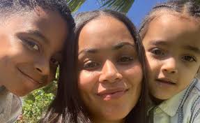 Lauren nicole london is an american actress, model, and television personality. Lauren London Poses In Sweet Photo With Her Sons With Lil Wayne And Nipsey Hussle