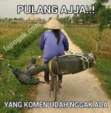 Ketawa bisa timbul dari mana aja. Gambar Meme Lucu Grup Wa Sepi