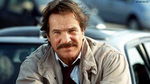 Heute ist der 123. Geburtstag des deutschen Volksschauspielers † Henry Vahl  (* 26. Oktober 1897 in Stralsund; † 21. Juli 1977 in Hamburg). Henry Vahl  wird am 26. Oktober 1897 in Stralsund