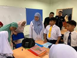 455 likes · 3 talking about this. Kpm ×'×˜×•×•×™×˜×¨ 2 Januari 2020 Lawatan Ybrs Dr Habibah Binti Abdul Rahim Timbalan Ketua Pengarah Pelajaran Malaysia Dasar Dan Kurikulum Bagi Melihat Prasarana Sekolah Baharu Sk Putrajaya Presint 15 1 Yang Di