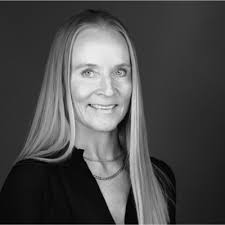 I am proud to announce that I will be joining the Sales and Marketing team  at Dalhousie University as a fall co-op student.