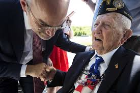Texas D-Day veterans presented with France's highest honor