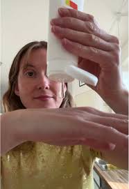 Ærligt lidt lube og så føles håndværktøjet ikke så medival længere 😚