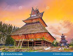Identitas suku ini mulai populer dalam sejarah indonesia setelah. Traditionelles Haus Karo Stammes In Nord Sumatra Stockbild Bild Von Montierung Harmonisch 155302699