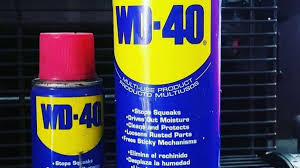 Im ersten schritt sollte man den autoscheinwerfer reinigen. Wundermittel Fur Auto Co Das Ist In Wd 40 Drin Auto