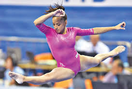 Larisa iordache a castigat duminica medalia de aur la sol, in intrecerea rezervata junioarelor din cadrul campionatelor europene de gimnastica. Larisa Iordache Face Show La NaÅ£ionalele De GimnasticÄƒ Rezultat SurprinzÄƒtor Pentru Ponor