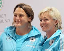 Director of goalkeeping portland thorns, instagram: Frauenfussball Em Nadine Angerer Torfrau Mit Abenteuerlust Brigitte De