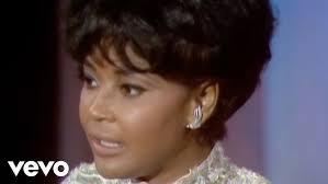 Nancy Wilson serenades Quincy Jones