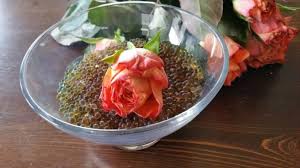 Once beads are used you can regenerate and reuse for the same application and preserve long time dry flowers in the buckets. Rosen Und Andere Blumen Mit Silicagel Trocknen Gartenzeitung Com