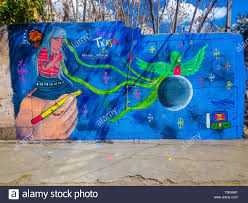 mural de cajola, libre expresion de liberta hijos del agua pintura en la  pared. pintado por jovenes, con significado de la libertad del quetzalo y  de Stock Photo - Alamy