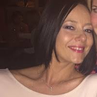 Caroline Nott's Instagram, Twitter & Facebook