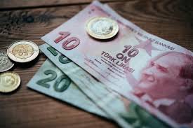 Bir kimsenin sahip olduğu para, altın, gümüş ve ticaret malları dışında ev, dükkan, araba gibi kiralık veya kiralık olmayan fazla mallarına zekât gerekmez. Para Amac Mi Arac Mi Kobi Vadisi