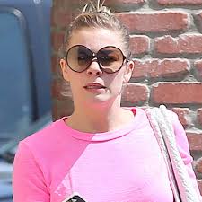 LeAnn Rimes Tweets About New Album