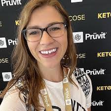 Emily Chase's Instagram, Twitter & Facebook