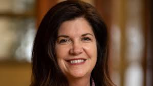 Former P&G manager hired as HR chief of Cincinnati health care firm