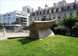 For example, the vélodrome d'hiver was built in paris in 1909 and featured a 250 m (820.2 ft) indoor track with a wooden surface. Photo Of Place Des Martyrs Juifs Du Velodrome D Hiver Image 15