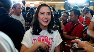Mariposa adhisty zara athalla naufal aisyah aqilah julian jacob aurora ribero mona ratuliu. Sejak Membaca Novel Mariposa Yang Fenomenal Adhisty Zara Sudah Jatuh Cinta Pada Sosok Acha Warta Kota