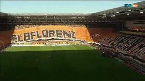 Dynamo hat einen spieltag vor saisonschluss den aufstieg in die 2. Choreo Dynamo Dresden 1 Fc Magdeburg Animated Gif