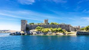 Yunanistan'ın 12 önemli adasından biri olan kos adası turizm konusunda çok gelişmiştir. Kos Adasi Favori Yachting Yacht Brokerage Motor Yacht Charter Sailing
