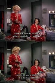 Jane Russell And Marilyn Monroe In Gentlemen Perfer Blondes 1953 Gentlemen Prefer Blondes Jane Russell Hollywood Glamour