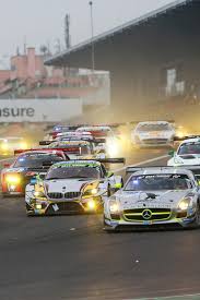 Zufrieden zeigte sich der schnellste des ersten zeittrainings zum 24 stunden rennen: Nurburgring Mediengruppe Rtl Sichert Sich Die Rechte Am 24 Stunden Rennen Bis 2021