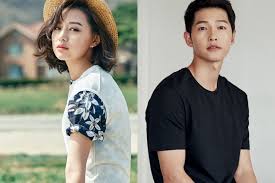 Father, mother, one younger brother and one younger sister. Kim Ji Won And Song Joong Ki To Possibly Reunite After 2 Years In New Drama Soompi