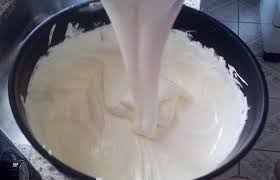 Calda De Chocolate Derretido Com Creme De Leite Recheio Creme Laka Creative Receitas Recheios Receitas Deliciosas