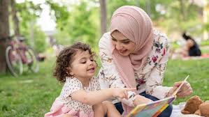 Ada beberapa cara yang dapat anda lakukan untuk mendukung tumbuh kembang si kecil agar bisa menjadi anak cerdas, di antaranya: Doa Yang Perlu Bunda Panjatkan Agar Anak Pintar Dan Cerdas