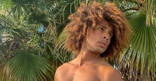 Schnell & einfach preise vergleichen für & black boy von geprüften onlineshops! Check Out 13 Cute Tiktok Boys You Need To Be Following