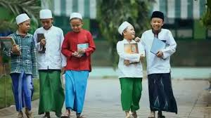Image result for suasana belajar dipesantren