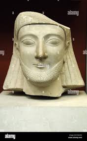 Egyptian head in british museum hi-res stock photography and images