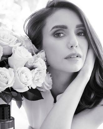 Nina Dovrev Resimleri - Elena Gilbert Resimleri - The Vampire Diares Resimleri