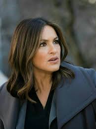 The evolution of olivia benson's hair. Mariska Hargitay Olivia Benson Law Order Svu Medium Length Hair Styles Hair Styles Mariska Hargitay