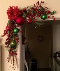 Como Decorar Mi Puerta En Navidad Decoracion De Ventanas Navidenas Decoracion Escaleras Navidad Decoracion De Puertas Navidenas