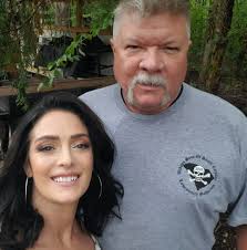 How to keep chickens cool in hot weather?