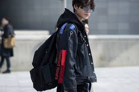 13 buzzworthy korean fashion brands to have on your radar. At The Heart And Seoul Of Korean Fashion Seoul Fashion Week 2018 The Kraze