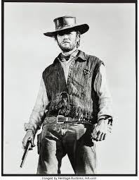 Prima della riabilitazione del western all'italiana, la stampa di tutto il mondo demolì i film di leone, pur in presenza di un indiscutibile successo di pubblico.clint eastwood fu bollato come legnoso, monocorde, inespressivo e poco carismatico. Clint Eastwood In Two Mules For Sister Sara Universal 1970 Lot 53484 Heritage Auctions