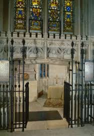 George's chapel is another highlight, where many royal weddings and funerals have occurred, as well as where the queen visiting windsor castle independently from london means juggling trains, car rental, or cabs. When The British Monarch Dies The Burial Unofficial Royalty