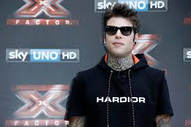 See more of fedez un nome mille emozioni on facebook. Fedez Risponde Alle Critiche Dopo Le Donazioni Di Mille Euro Ecco Il Video Funweek Funweek