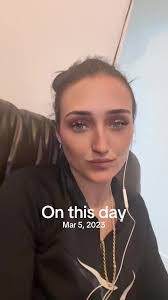 Leanna Hebert's Instagram, Twitter & Facebook