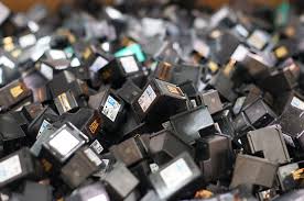 You have none and the ink cartridge store doesn… it's late and you have to print out some reports to take with you to a meeting. Should You Refill Your Printer S Ink Cartridges Hp Says No Of Course Extremetech