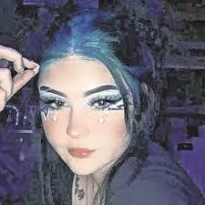 Haley Morrow's Instagram, Twitter & Facebook