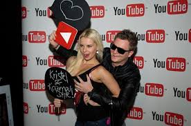 Kateřina kristelová | kateřina dochází na opalovací nástřik do studia provocative beauty. Youtube Awards Krystof Viralbrothers Jakub Kohak Kazma I Katerina Kristelova Ireport Music Style Magazine