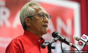 Mahathir mohamad, ummb, wee yu meng. Malaysiakini Perkasa Wants Police Probe Lodges Report Against Kadir Jasin