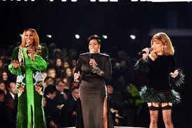 Over 100 Of The Hottest Photos From This Year S Grammys Fantasia Barrino Grammy Aretha Franklin