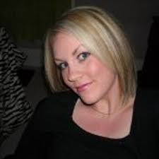 Gayle Wilcox's Instagram, Twitter & Facebook